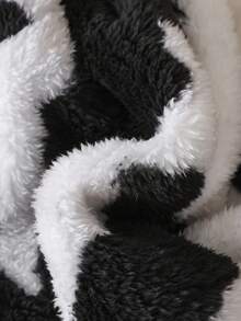 SHEIN 男嬰奶牛圖案連帽毛絨夾克無毛衣 - 黑與白 - 查看 5