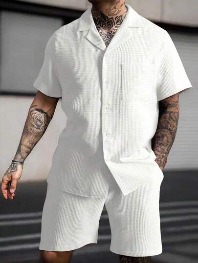 Manfinity Homme Men Solid Pocket Patched Shirt & Shorts