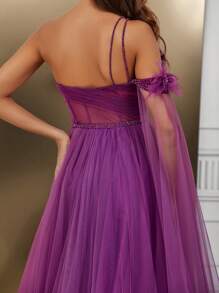 SHEIN Belle 厚重款式女士晚礼服，船形领口，渐变色，装饰性皮草和蝴蝶结，单肩，垂褶袖子，长拖尾 - 紫色 - 查看 4