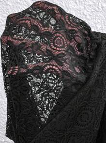 SHEIN LUNE Plus Contrast Lace Keyhole Neckline Pleated Hem Dress Without Belt - Black - View 7