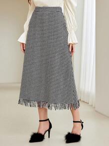 Modelyn Allover Print Fringe Hem Tweed Skirt - Black and White - View 4