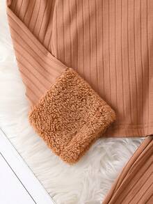 SHEIN 女大童羊絨領口前紐扣T恤和褲子 - 棕色 - 查看 4