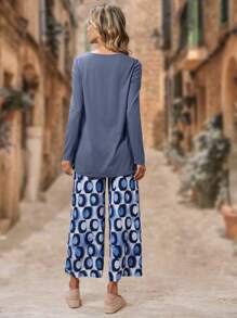 EMERY ROSE Solid Tee & Allover Print Pants