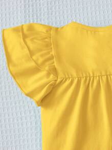SHEIN Cute Knitted Baby Girl Round Neck Short Cap Sleeves Top & Solid Color Ruffle Hem T-Shirt