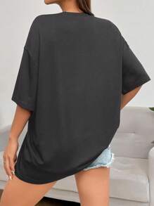 SHEIN EZwear Camiseta de hombros caídos con estampado de dibujos animados - Gris Oscuro - Ver 2