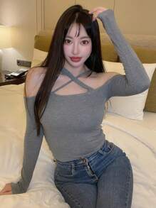 DAZY Solid Criss Cross Front Slim Tee - Grey - View 5