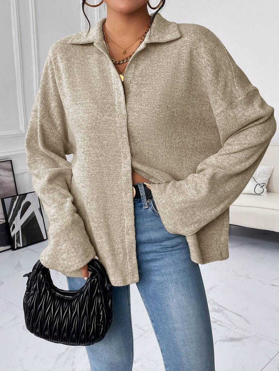 SHEIN Essnce 休閒前紐扣純色女士T恤 - 卡其色 - 查看 1