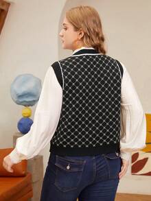 SHEIN MOD 大碼卡通圖案條紋飾邊毛衣背心無襯衫 - 黑與白 - 查看 2