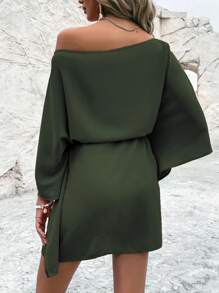 Breezaya 素色不對稱領繫腰帶洋裝 - 軍綠色 - 查看 2