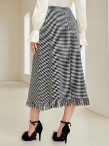 Modelyn Allover Print Fringe Hem Tweed Skirt - Black and White - View 2