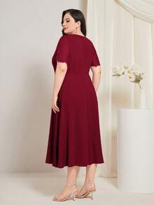 Modelyn Vestido con mangas de encaje de contraste sólido en rojo borgoña - Burdeos - Ver 2