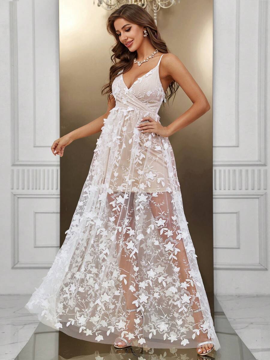 SHEIN Belle 花卉刺繡網紗覆蓋吊帶婚紗洋裝 - 白色 - 查看 1