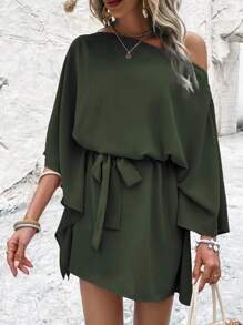 Breezaya 素色不對稱領繫腰帶洋裝 - 軍綠色 - 查看 4