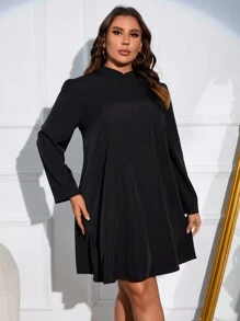 SHEIN LUNE 大碼素色小高領洋裝 - 黑色 - 查看 4