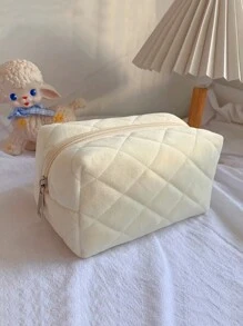 1个时尚精致水晶绒面刺绣钻石图案拉链化妆包，旅行必备，可作化妆包、护肤包、洗漱包、收纳袋等，是旅行、邮轮、宿舍、婚礼伴娘礼物、妈妈礼物、生日礼物、家居装饰、浴室客厅床边收纳整理、珠宝收纳、女士礼物、圣诞礼物、女士礼品创意、化妆包、旅行必备品。 - 白色 - 查看 1