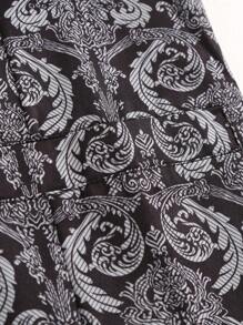 Manfinity AFTRDRK Men Plus 1pc Allover Print Waistcoat - Multicolor - View 5