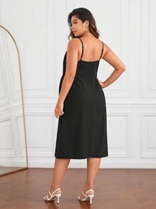 SHEIN Privé Talla grande Vestido de tirantes unicolor con nudo lateral - Negro - Ver 2