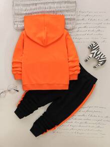 SHEIN 男小童熊和字母圖案連帽衫和運動褲