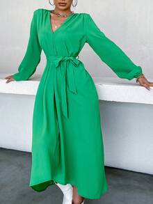 Solid Belted V Neck Dress - Green - View 5