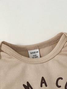 SHEIN Baby Boy Cartoon Graphic Bodysuit & Pants & Hat & Bib - Khaki - View 6