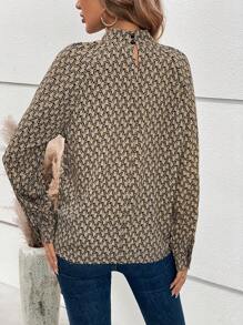 Chiquease In Toàn bộ Đường viền lỗ khóa Tay Raglan Áo sơ mi - Màu Khaki - Xem 2