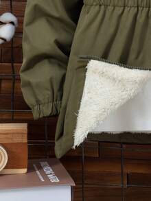 SHEIN Tween Boy 防水面料保暖内衬拉链闭合松紧腰带帽夹克，适合秋冬季 - 軍綠色 - 查看 5