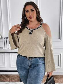 SHEIN LUNE Talla grande Camiseta ribete en contraste de hombros descubiertos manga de campana