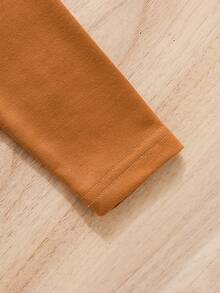 SHEIN 男嬰棋盤格口袋貼布T恤和褲子 - 棕色 - 查看 3