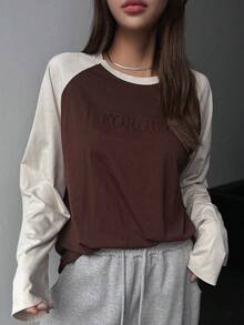 DAZY Thư dập nổi Tương phản Tay Raglan Áo thun - Nhiều màu - Xem 5