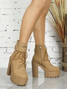 Fashionable Boots - Brown - View 3