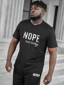 Manfinity Homme 男士大码1入組標語圖案T恤 - 黑色 - 查看 1