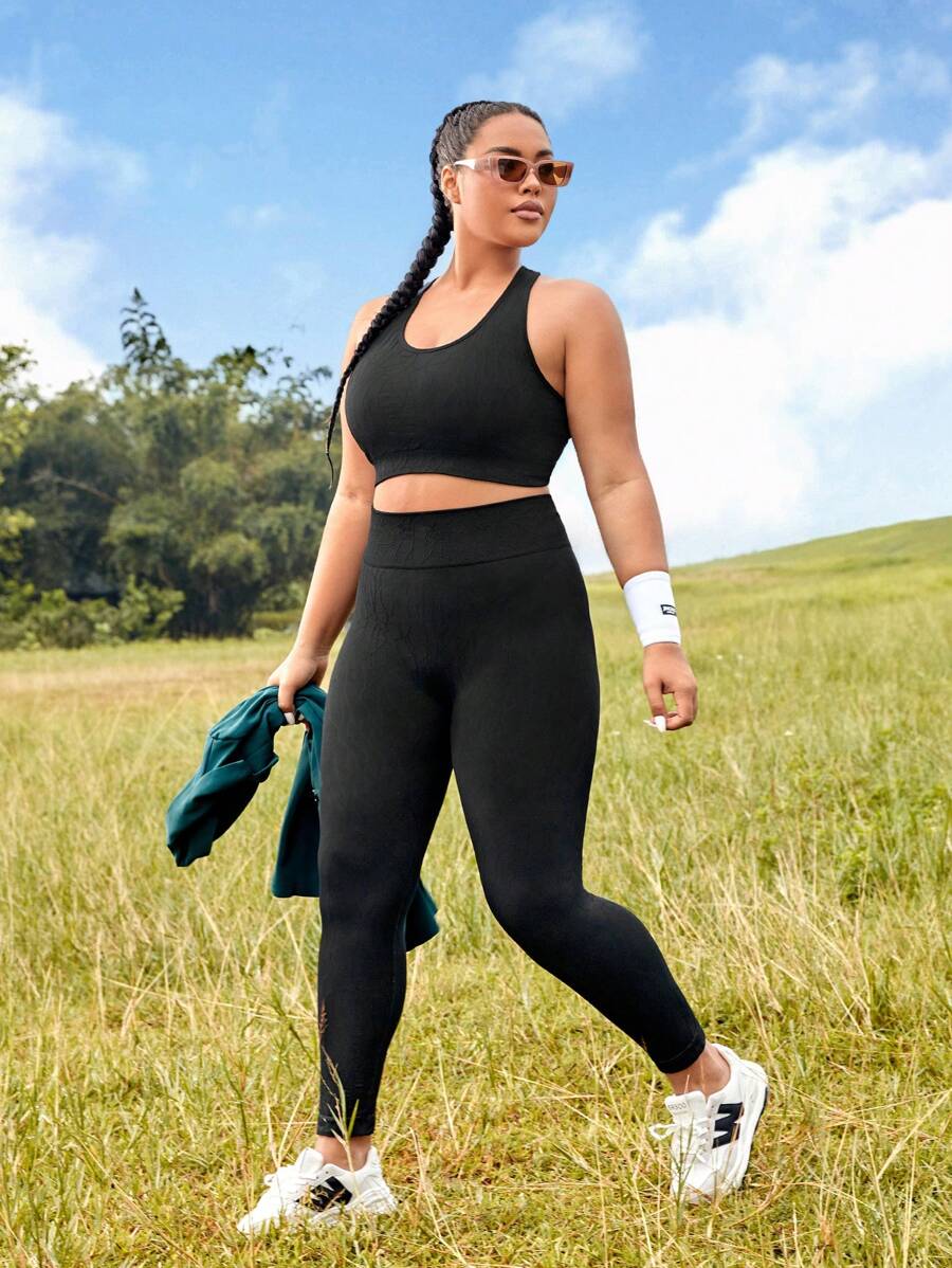 Easithlete Plus Solid Sports Set - Black - View 1