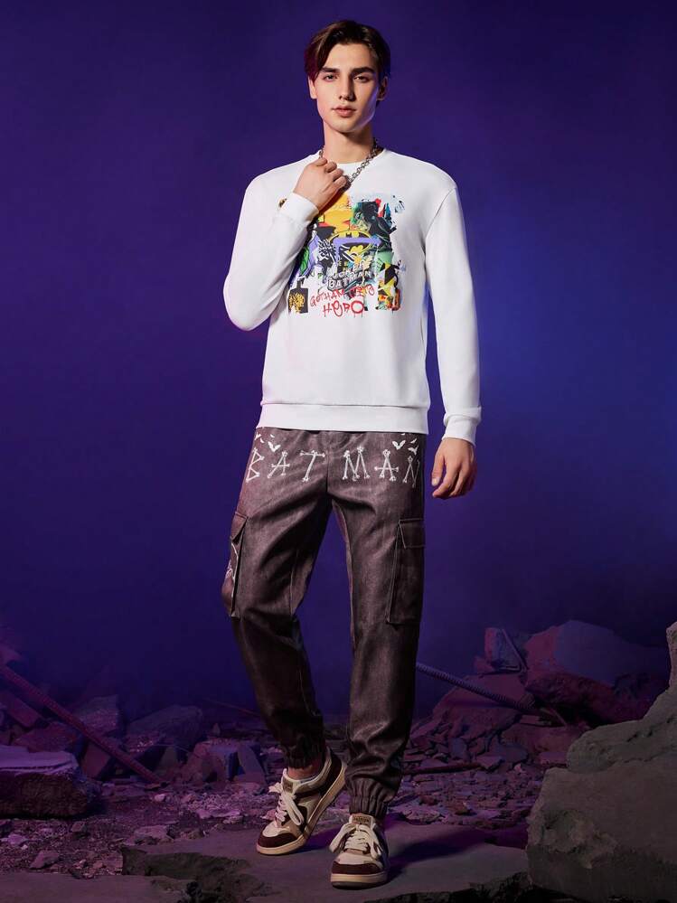 BATMAN X SHEIN Hombres Pantalones cargo con estampado de letra con bolsillo con solapa de cintura con cordón - Marrón - Añade 3