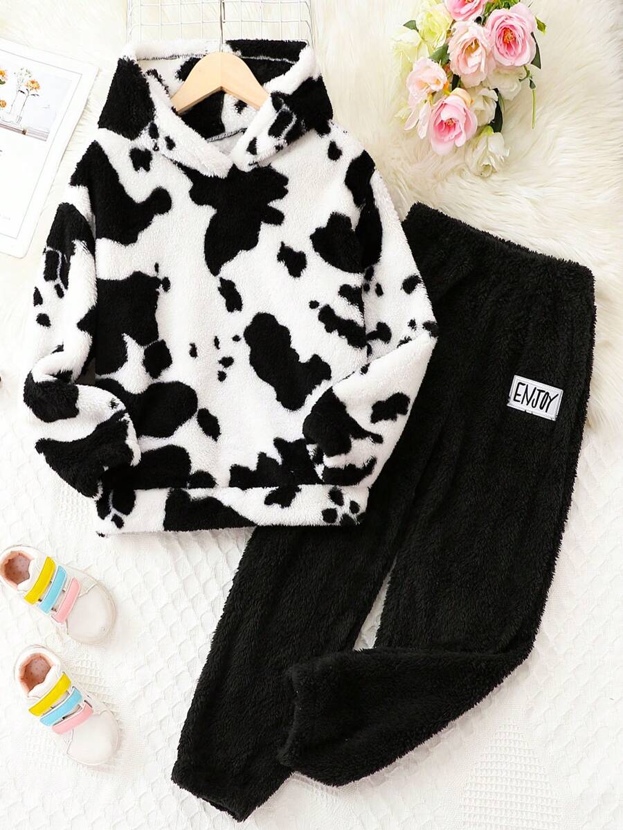 SHEIN 女大童奶牛圖案連帽法蘭絨上衣&字母貼布長褲 - 黑與白 - 查看 1