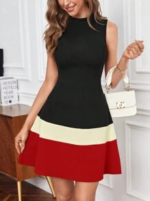 SHEIN Privé 撞色小高領洋裝 - 紅色 - 查看 1