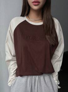 DAZY Thư dập nổi Tương phản Tay Raglan Áo thun - Nhiều màu - Xem 1