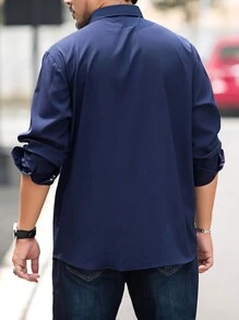 男士大码素色前排扣口袋貼布襯衫 - 深色水洗藍 - 查看 2