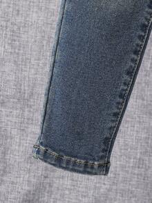 SHEIN Young Boy Ripped Frayed Bleach Wash Elastic Waist Jeans - Medium Wash - View 5