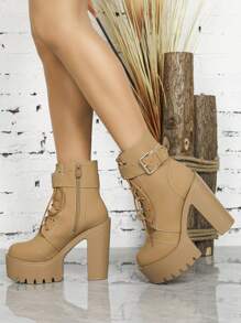 Fashionable Boots - Brown - View 1