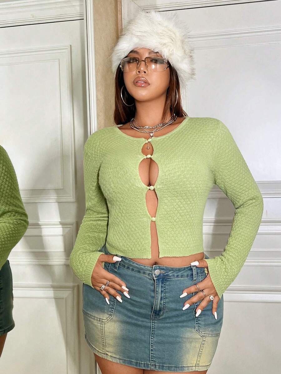 Flirla 大碼鏤空前紐扣短款開衫 - 綠色 - 查看 1