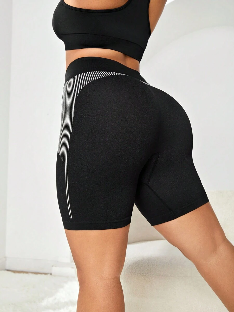 Yoga Basic Plus Striped Print Wideband Waist Sports Shorts - Black - View 1