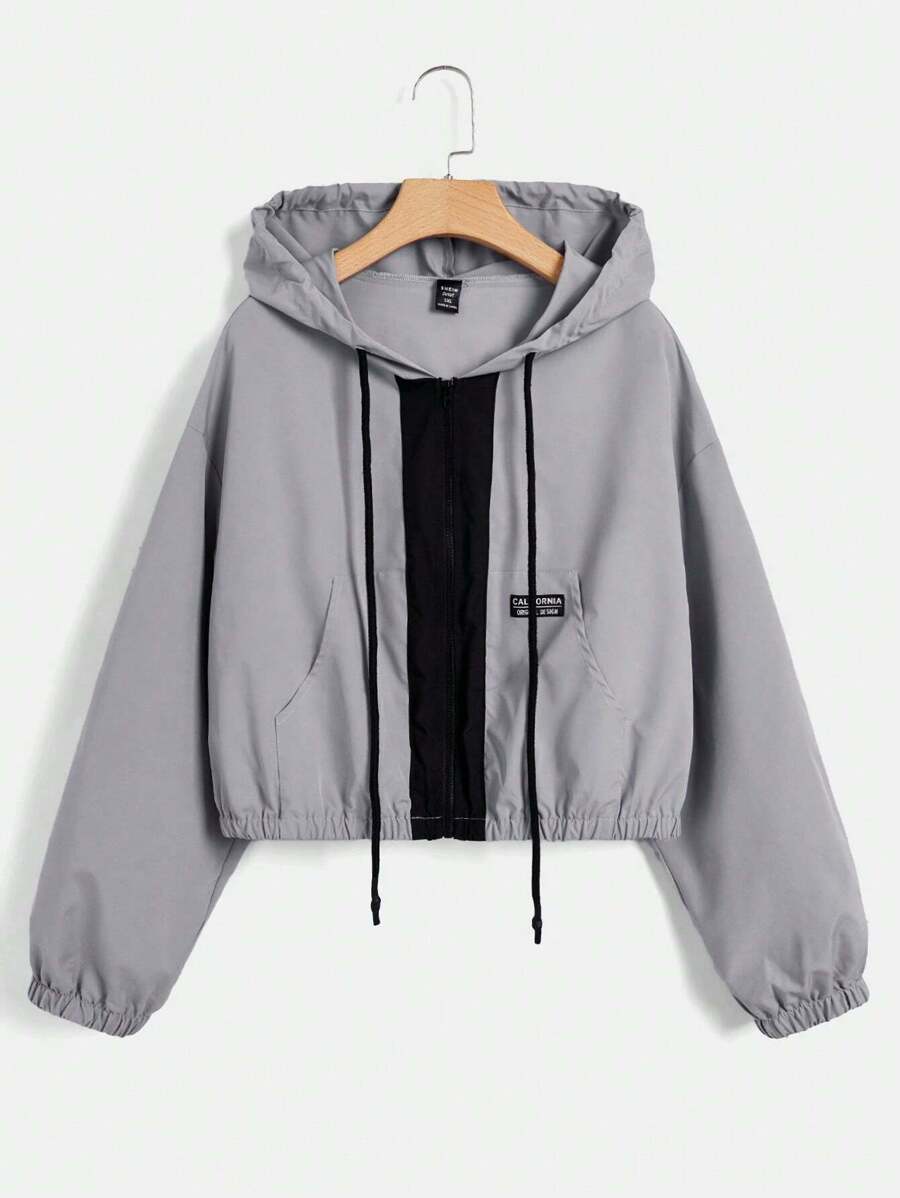 SHEIN EZwear 大碼字母補丁細節抽繩連帽夾克 - 淺灰色 - 查看 1