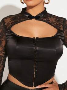 SHEIN SXY 蕾絲拼接前鏤空鉤眼扣前頭巾下擺短款上衣 - 黑色 - 查看 6