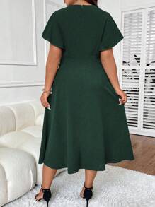 Celure Plus Solid Butterfly Sleeve A-line Dress - Dark Green - View 2