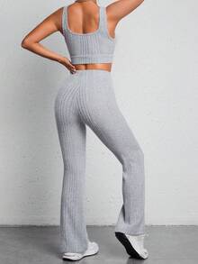 SHEIN PETITE Jednolity Crop top na ramiączkach & Spodnie z rozszerzanymi nogawkami