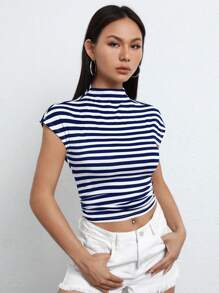 SHEIN EZwear Camiseta crop con estampado de rayas de manga murciélago