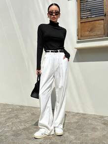 DAZY Áo thun cổ cao có đường ống tương phản - màu đen - Xem 4