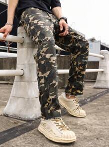 Manfinity EMRG Loose Fit Men's Camouflage Print Straight Leg Jeans - Army Green - View 8