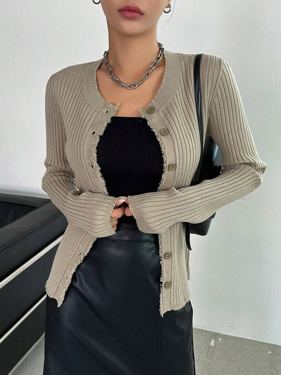 DAZY Đồ đan Ribbed Nút phía trước Áo len Mở - Màu Khaki - Xem 1