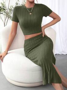 SHEIN Essnce Solid Crop Tee & Split Thigh Skirt - Army Green - View 5